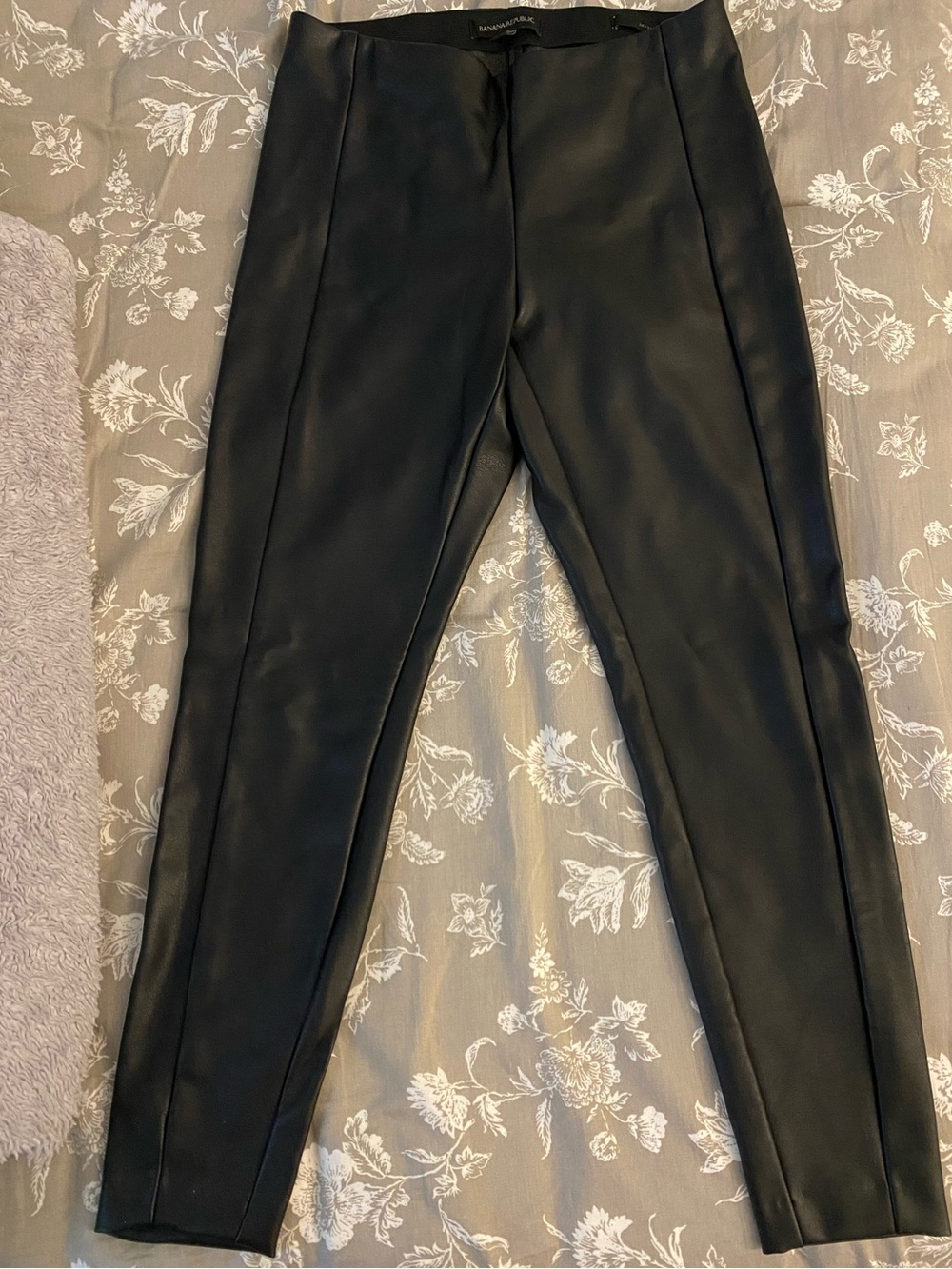 Banana Republic “Devon” Black Faux Leather Leggings